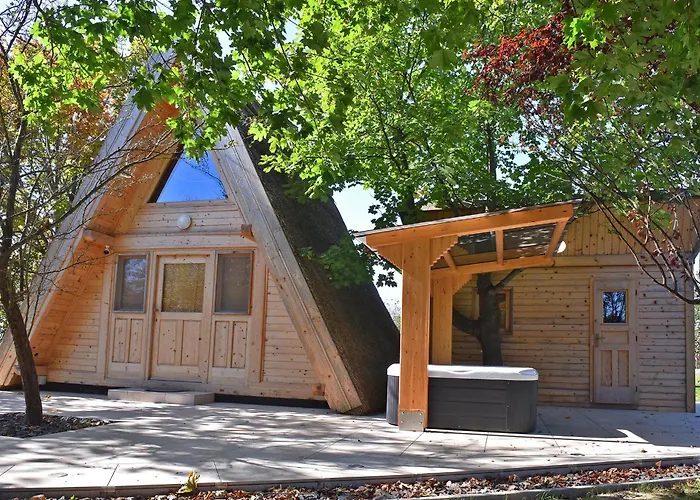 Luxury Wellnes Glamping - Salvus キャンプ場 レンダヴァ